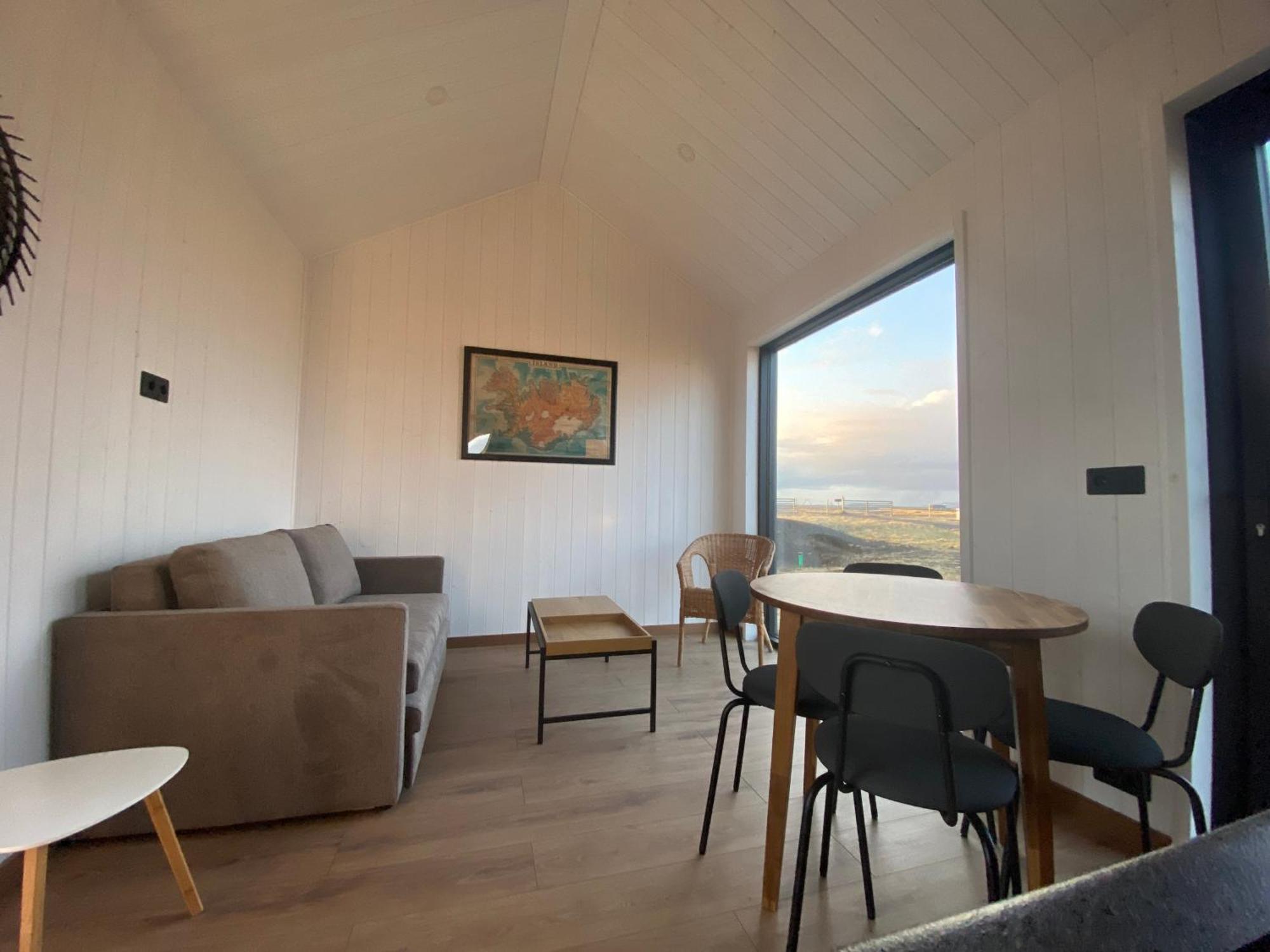 Hamar - Puffin Cottages & Rooms ハヴォルスヴォルール エクステリア 写真