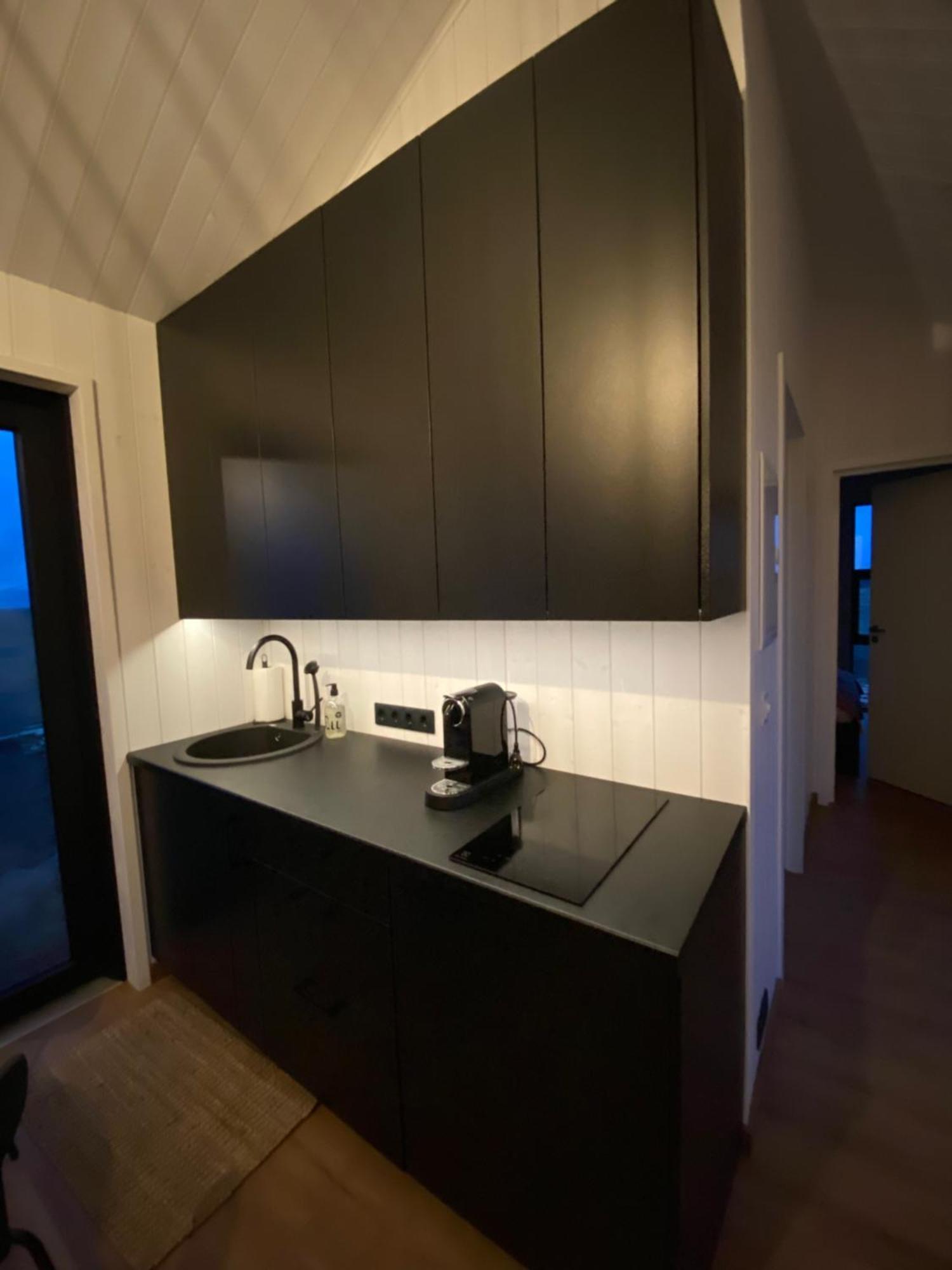 Hamar - Puffin Cottages & Rooms ハヴォルスヴォルール エクステリア 写真