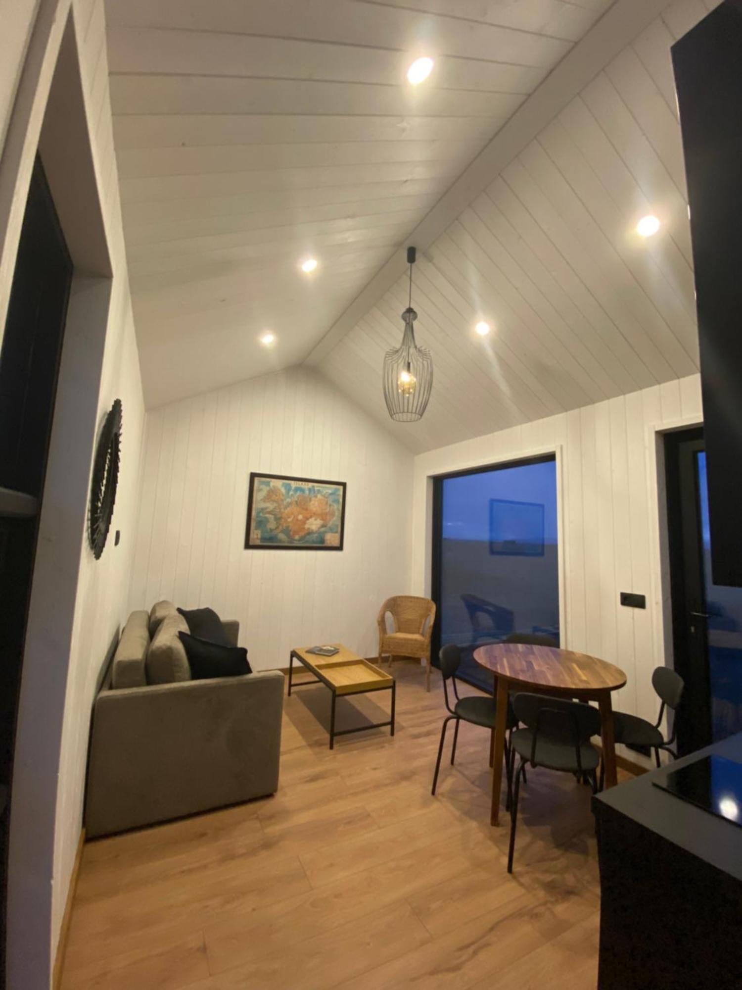 Hamar - Puffin Cottages & Rooms ハヴォルスヴォルール エクステリア 写真